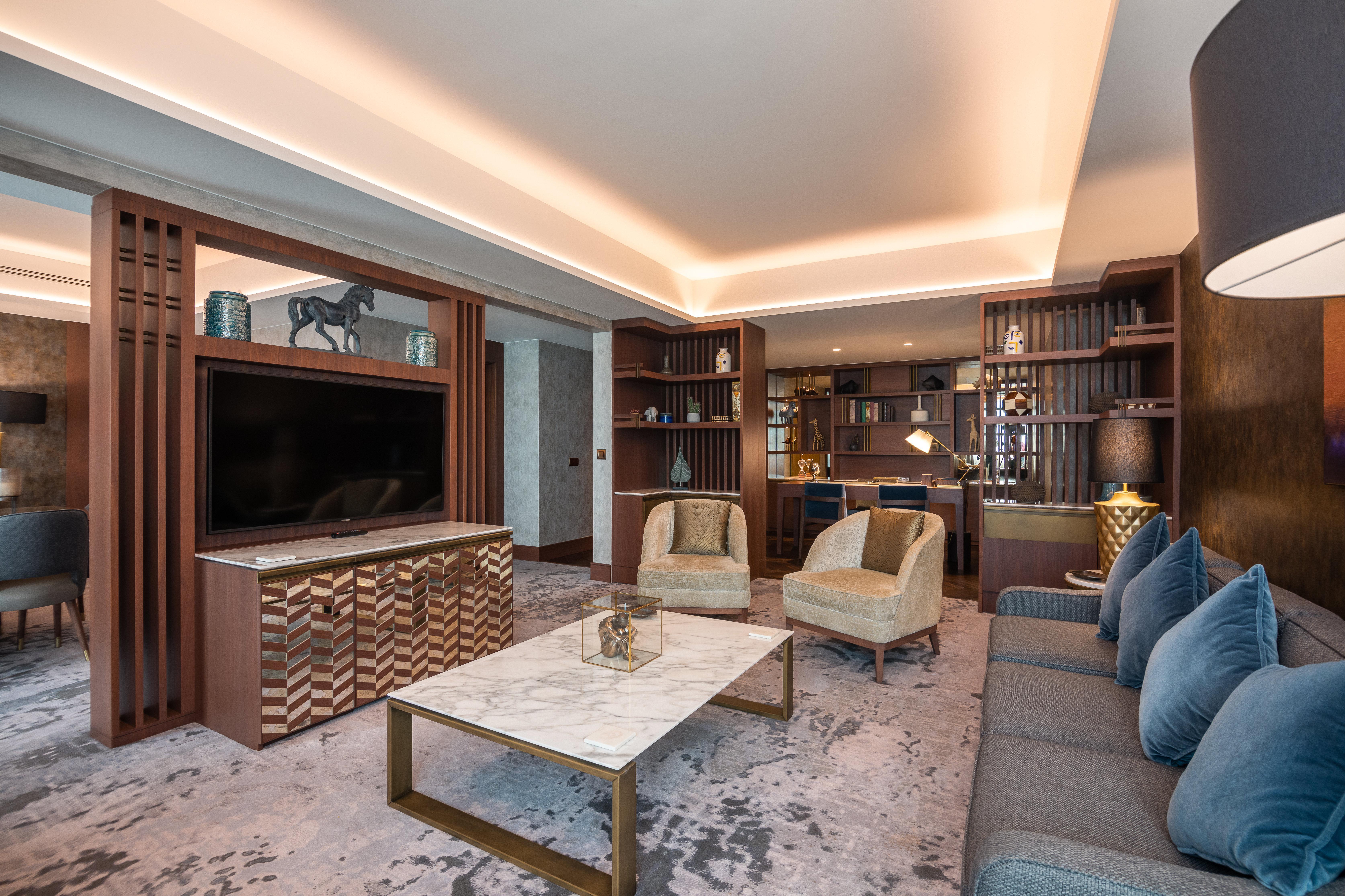 インターコンチネンタル リスボン エクステリア 写真 The living room of a suite at the hotel